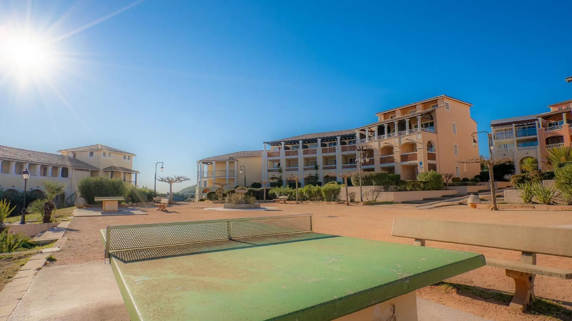 Apartamento Studio Le Belvedere - R3 221 By Interhome Saint-Raphaël