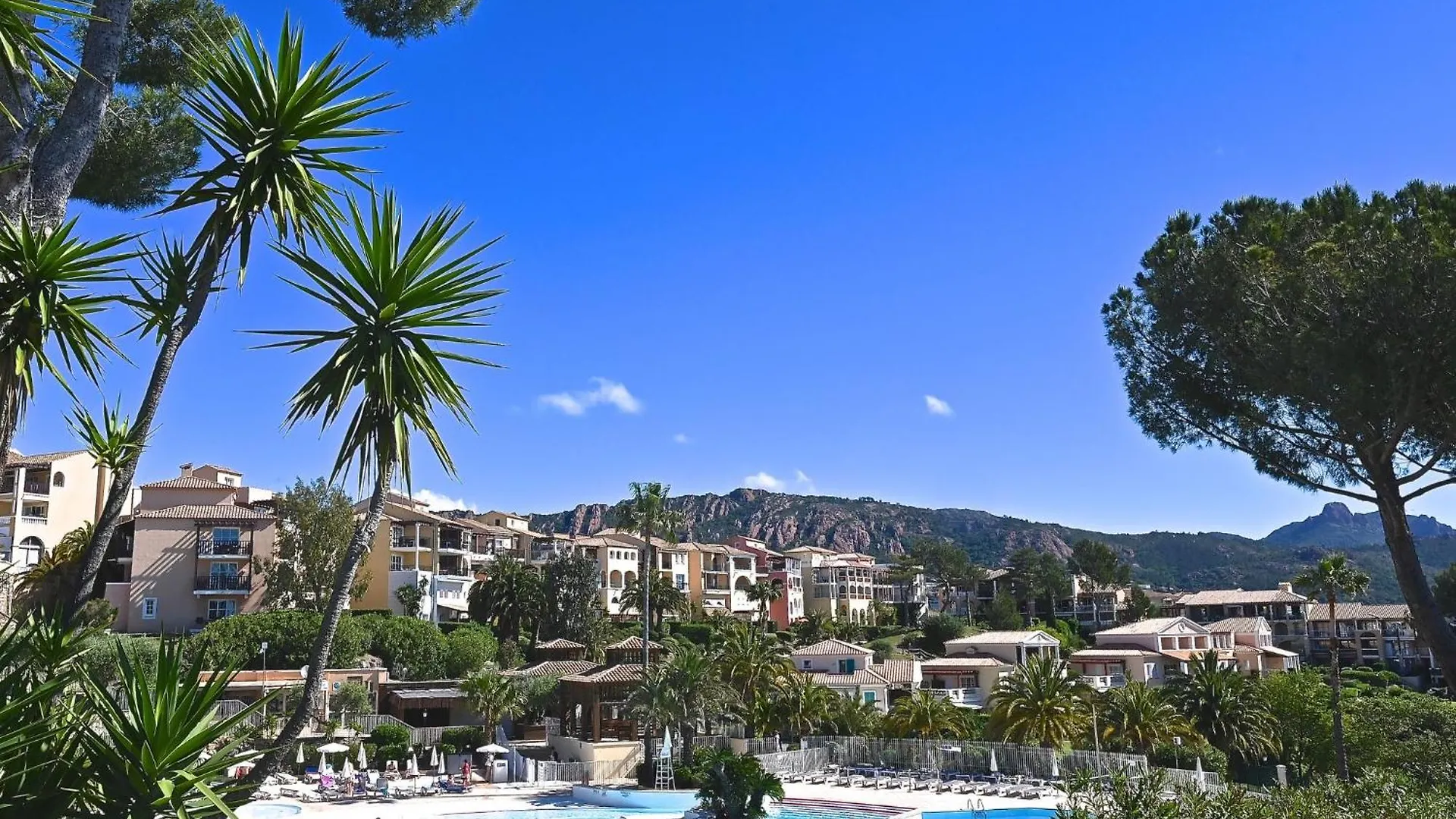 Studio Le Belvedere - R3 221 By Interhome Saint-Raphaël 0*,