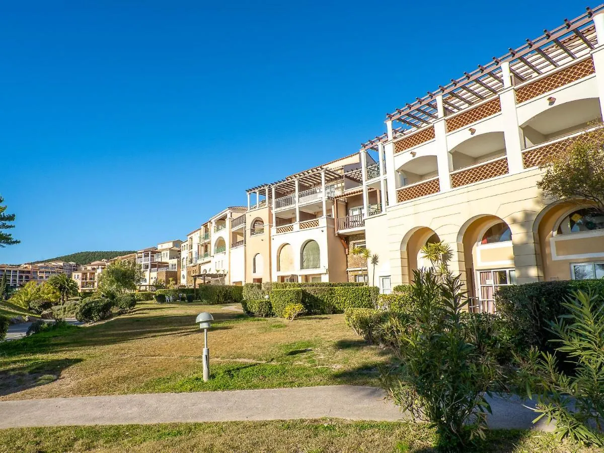 Apartment Studio Le Belvedere - R3 221 By Interhome Saint-Raphael