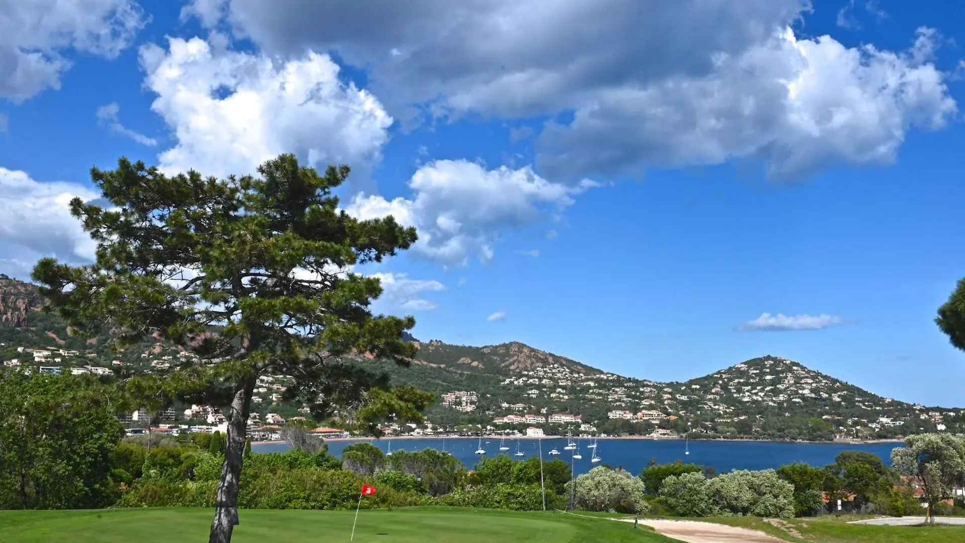 Studio Le Belvedere - R3 221 By Interhome Saint-Raphael  0*, Saint-Raphael (Var) France